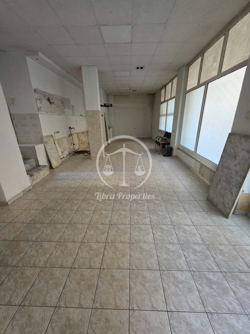 property-img